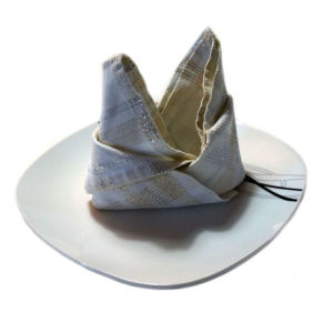 Tovagliolo Cappellino con due punte - piccolo quadrato